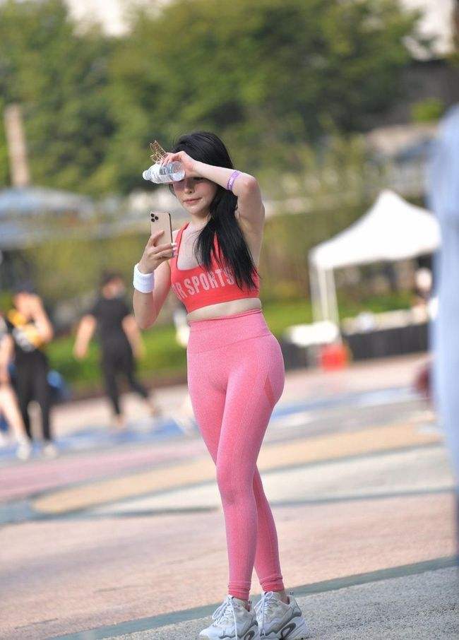 欧盟暂停对美征收报复性关税